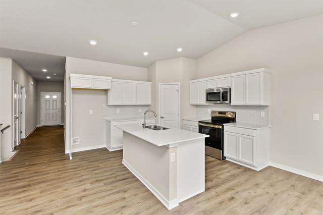 1071 NW Yorktown Drive, Waukee, IA 50263