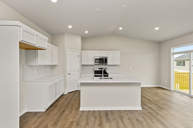 1071 NW Yorktown Drive, Waukee, IA 50263