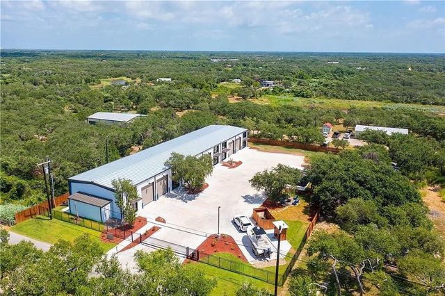 16118 County Road 897, Rosharon, TX 77583