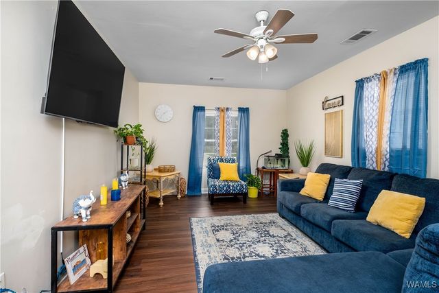 2803 Deerfield, Northport, AL 35473