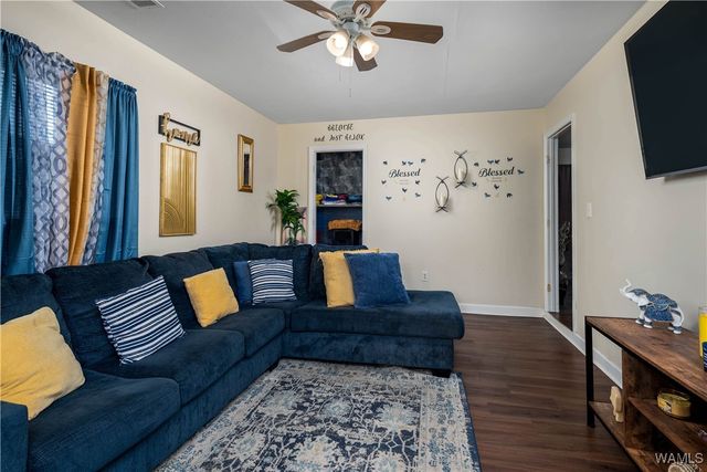 2803 Deerfield, Northport, AL 35473