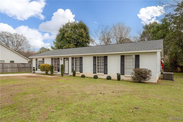 2803 Deerfield, Northport, AL 35473