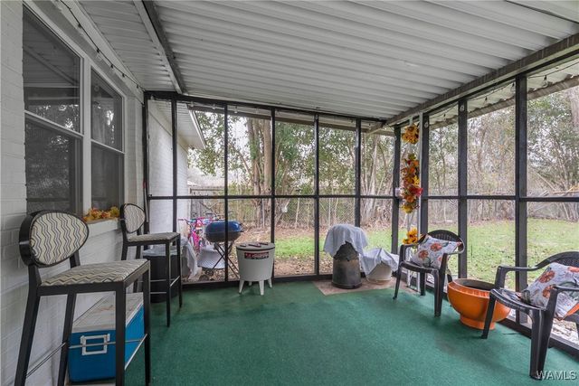 2803 Deerfield, Northport, AL 35473