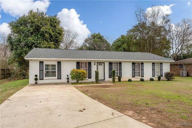 2803 Deerfield, Northport, AL 35473