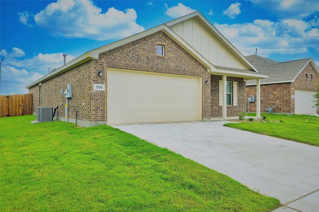 1708 Helmoken Falls Drive, Anna, TX 75409
