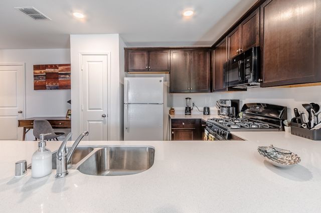 1708 Helmoken Falls Drive, Anna, TX 75409