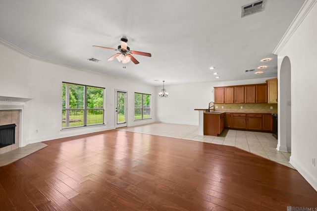 13638 Cantebury Ave, Denham Springs, LA 70726