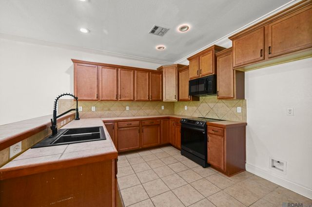 13638 Cantebury Ave, Denham Springs, LA 70726