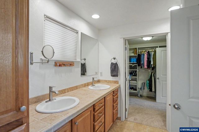 810 NW Lyman Dr, Corvallis, OR 97330