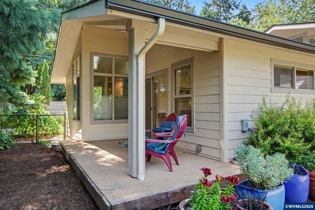 810 NW Lyman Dr, Corvallis, OR 97330