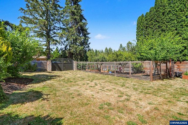810 NW Lyman Dr, Corvallis, OR 97330