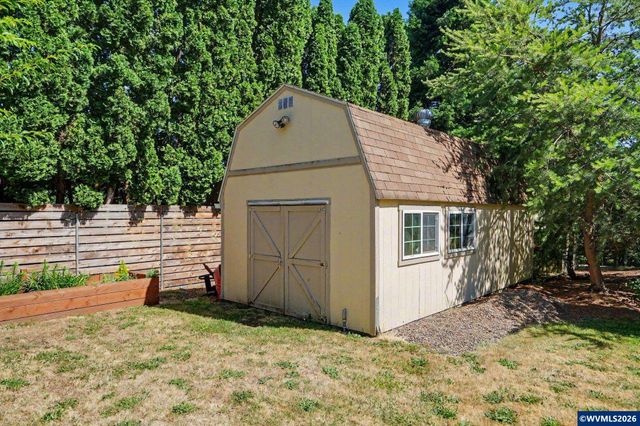 810 NW Lyman Dr, Corvallis, OR 97330