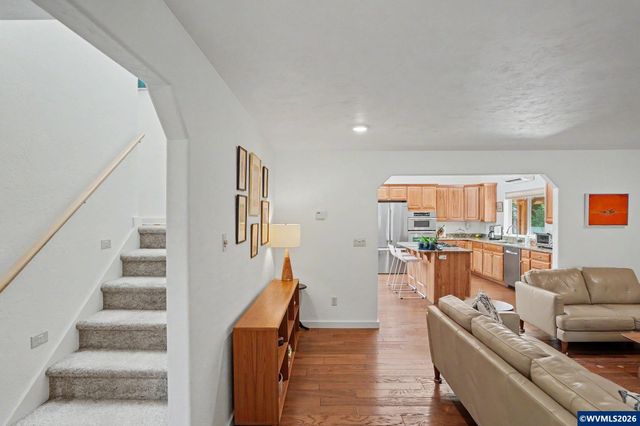 810 NW Lyman Dr, Corvallis, OR 97330