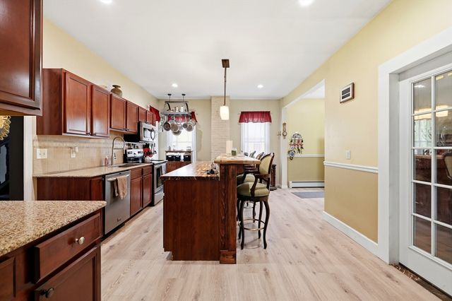 151 Bowdoin St, Springfield, MA 01109