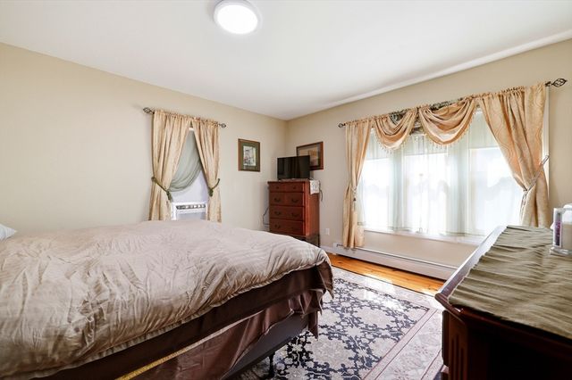 151 Bowdoin St, Springfield, MA 01109