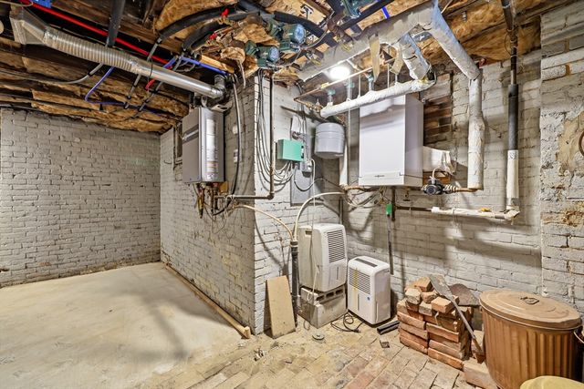 151 Bowdoin St, Springfield, MA 01109