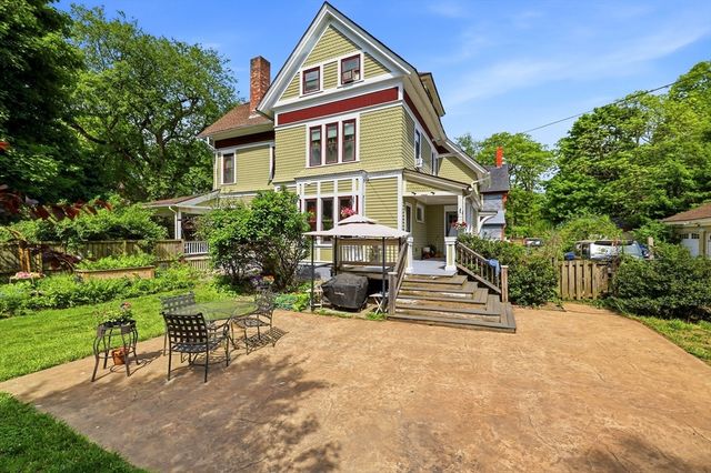 151 Bowdoin St, Springfield, MA 01109