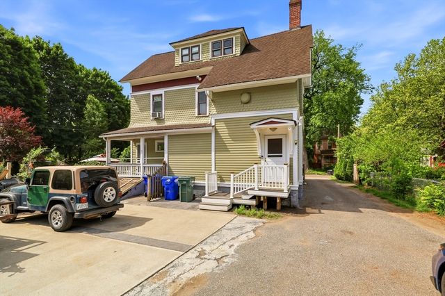 151 Bowdoin St, Springfield, MA 01109