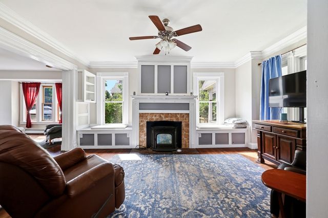 151 Bowdoin St, Springfield, MA 01109