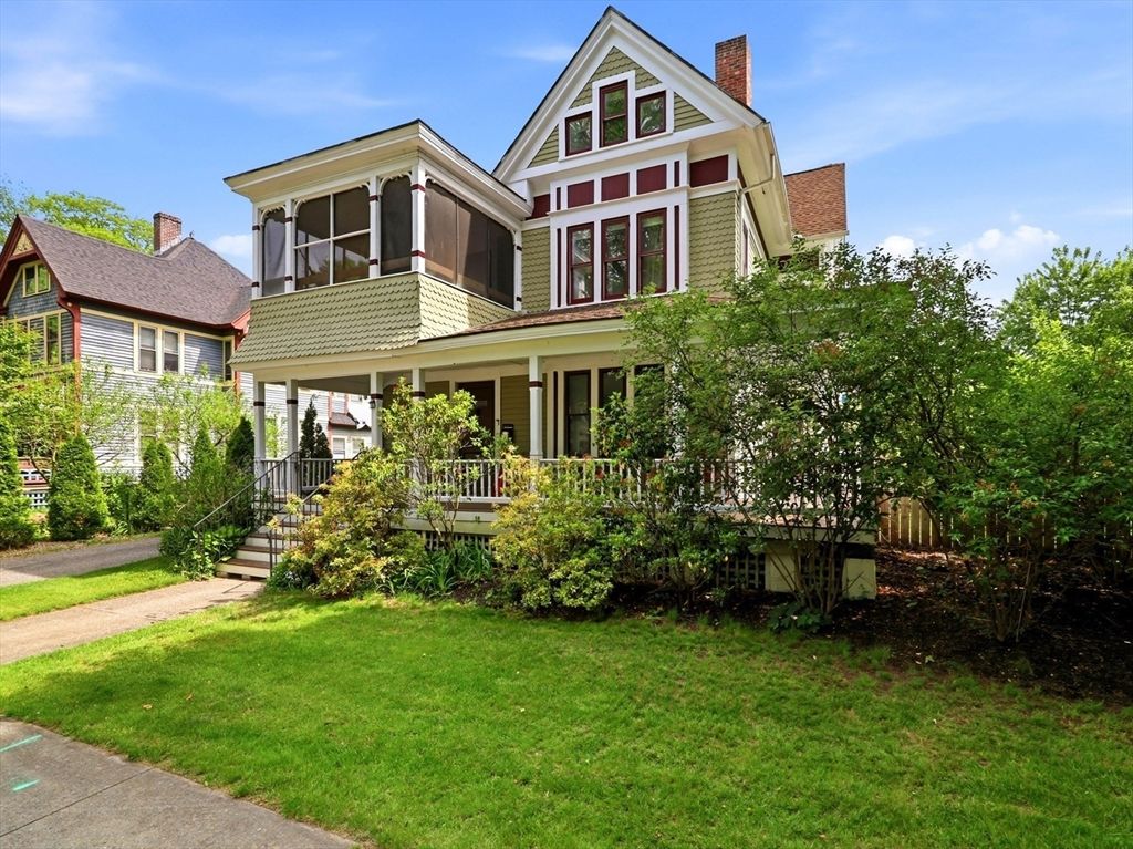 151 Bowdoin St, Springfield, MA 01109