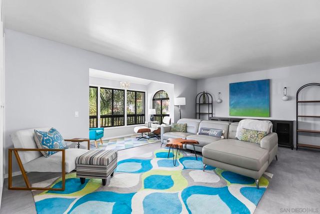 2510 Clairemont Dr 303, San Diego, CA 92117