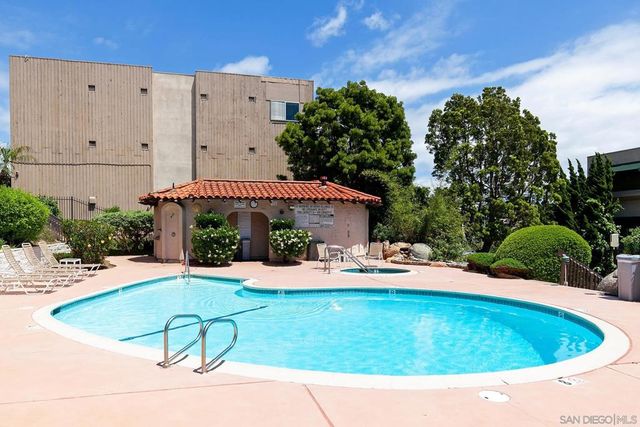 2510 Clairemont Dr 303, San Diego, CA 92117