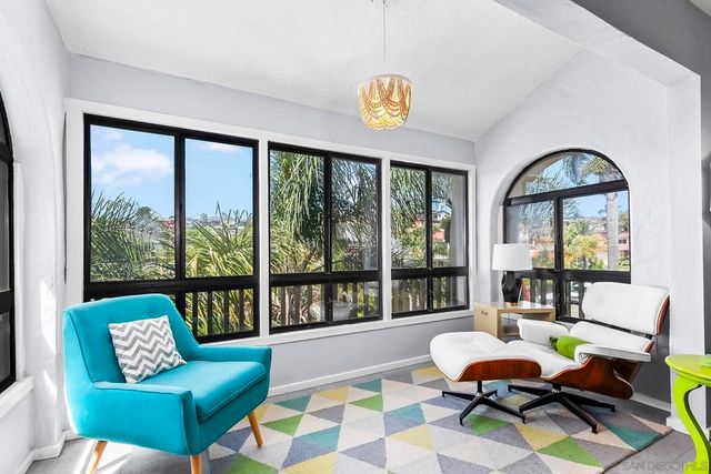 2510 Clairemont Dr 303, San Diego, CA 92117