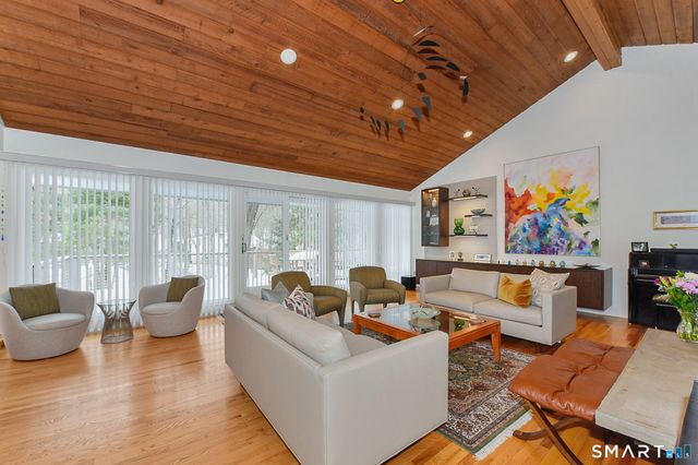 119 Maple Vale Drive, Woodbridge, CT 06525