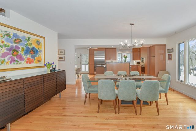 119 Maple Vale Drive, Woodbridge, CT 06525