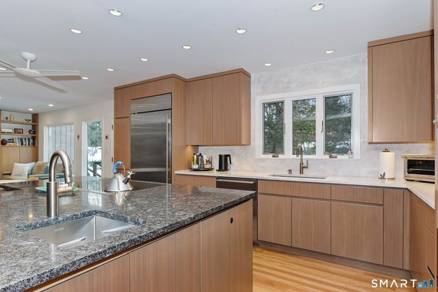 119 Maple Vale Drive, Woodbridge, CT 06525