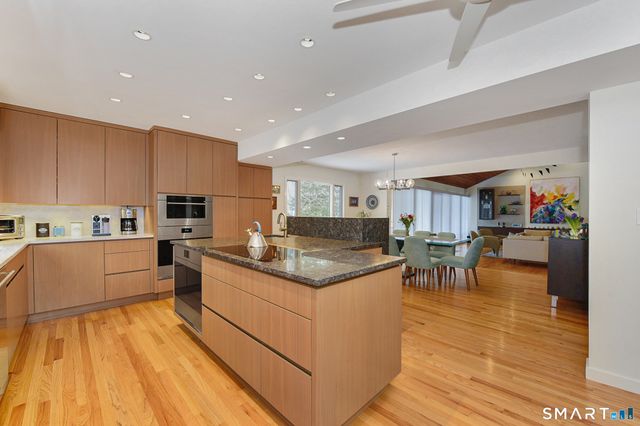 119 Maple Vale Drive, Woodbridge, CT 06525