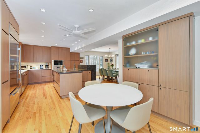 119 Maple Vale Drive, Woodbridge, CT 06525