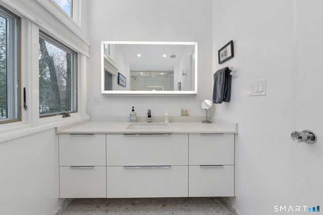 119 Maple Vale Drive, Woodbridge, CT 06525