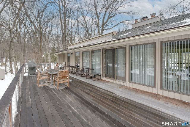 119 Maple Vale Drive, Woodbridge, CT 06525