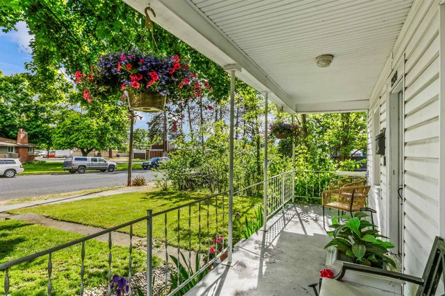 2928 W Rockwell Ave, Spokane, WA 99205