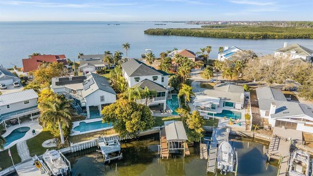 116 CARLYLE CIRCLE, Palm Harbor, FL 34683