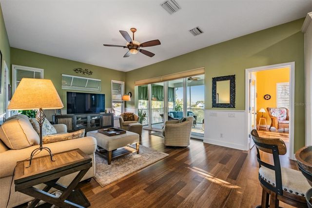 116 CARLYLE CIRCLE, Palm Harbor, FL 34683