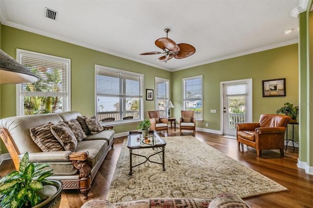 116 CARLYLE CIRCLE, Palm Harbor, FL 34683