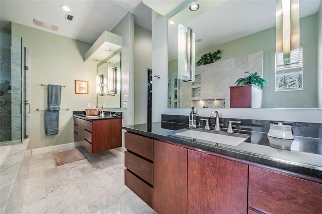 116 CARLYLE CIRCLE, Palm Harbor, FL 34683