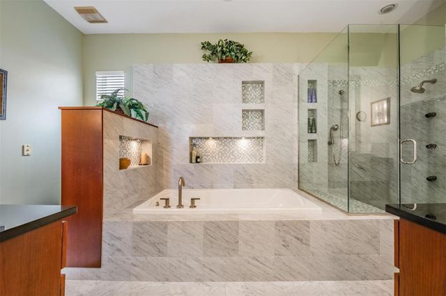 116 CARLYLE CIRCLE, Palm Harbor, FL 34683