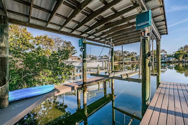 116 CARLYLE CIRCLE, Palm Harbor, FL 34683