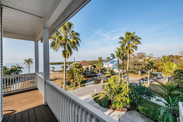 116 CARLYLE CIRCLE, Palm Harbor, FL 34683