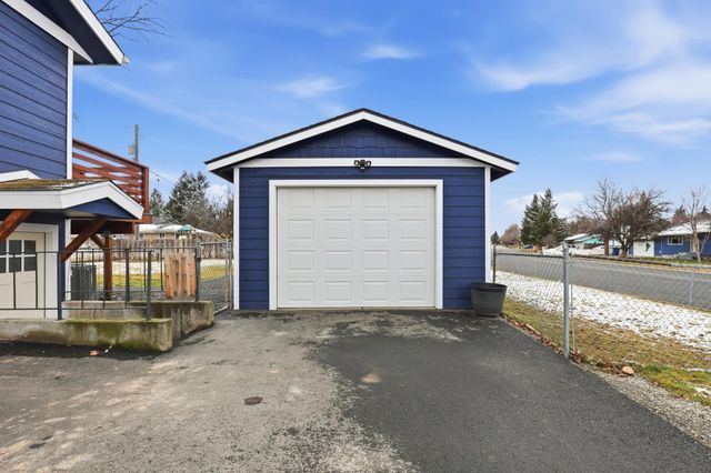 3006 Morrow Dr, Spokane Valley, WA 99216