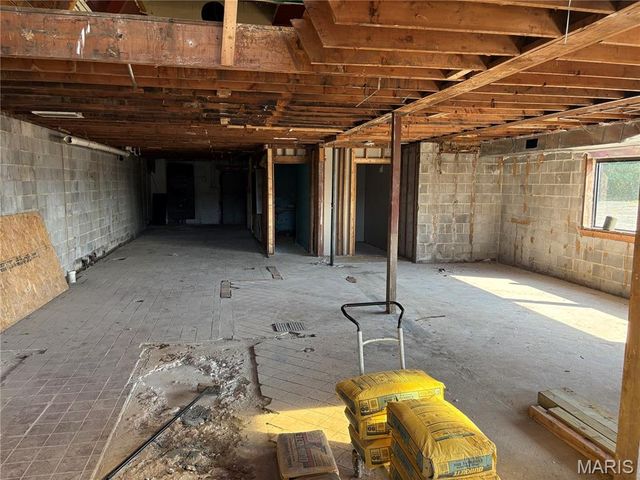 118 N Bluff Road, Collinsville, IL 62234