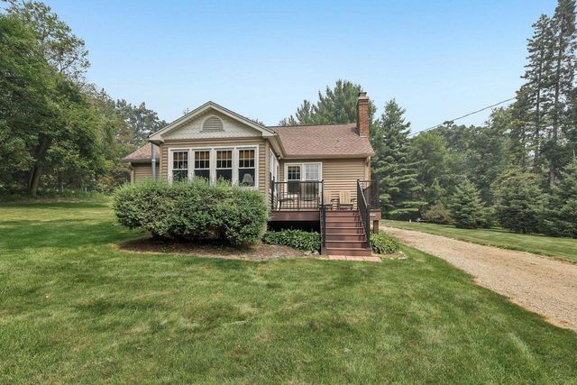 N3103 Cedar Park Road, Merrimac, WI 53561