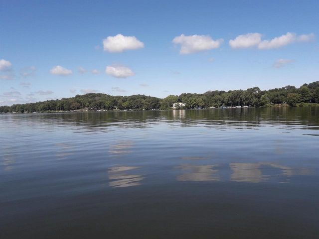 N3103 Cedar Park Road, Merrimac, WI 53561