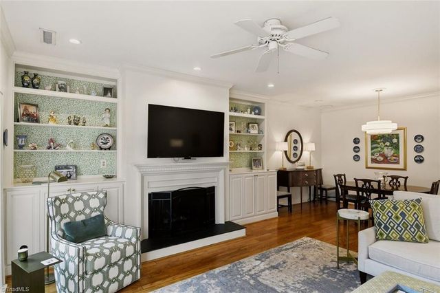 1277 Kent Place Lane, Winston-salem, NC 27104