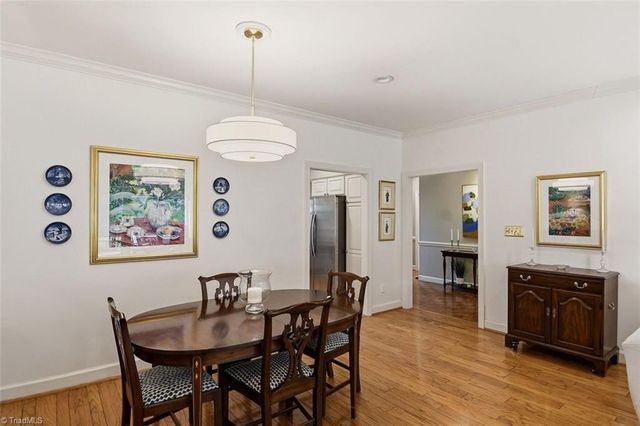 1277 Kent Place Lane, Winston-salem, NC 27104