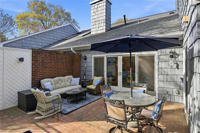 1277 Kent Place Lane, Winston-salem, NC 27104