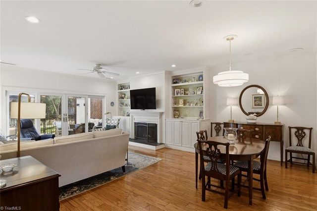 1277 Kent Place Lane, Winston-salem, NC 27104